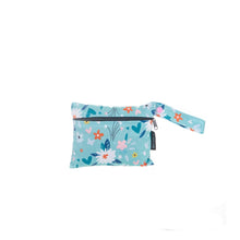 Load image into Gallery viewer, Eco Mini stroller wet bag/ PUL Påse - Flowers
