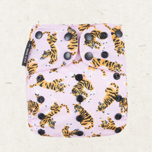 Load image into Gallery viewer, Eco Mini Tygblöjor/ Cloth diaper - Tigers
